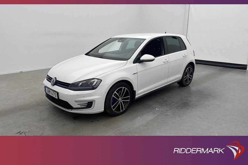 Volkswagen Golf GTE 204hk P-Värmare Kamera Navi Keyless Drag