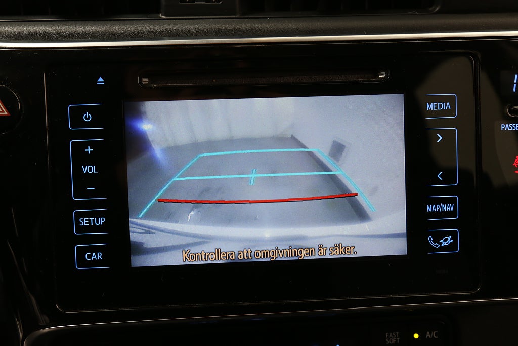 Toyota Auris Touring Sports Hybrid e-CVT Comfort 136hk 2018