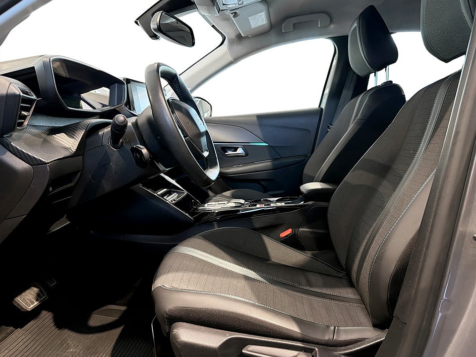 Bild på Peugeot E-208 Allure Pack 50kWh 136hk Aut B-KAMERA CARPLAY