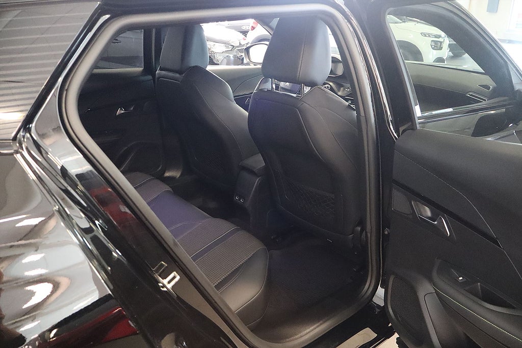 Bild på Peugeot 2008 GT 1.2 PT 130hk Aut - B-KAMERA, CARPLAY, NAV