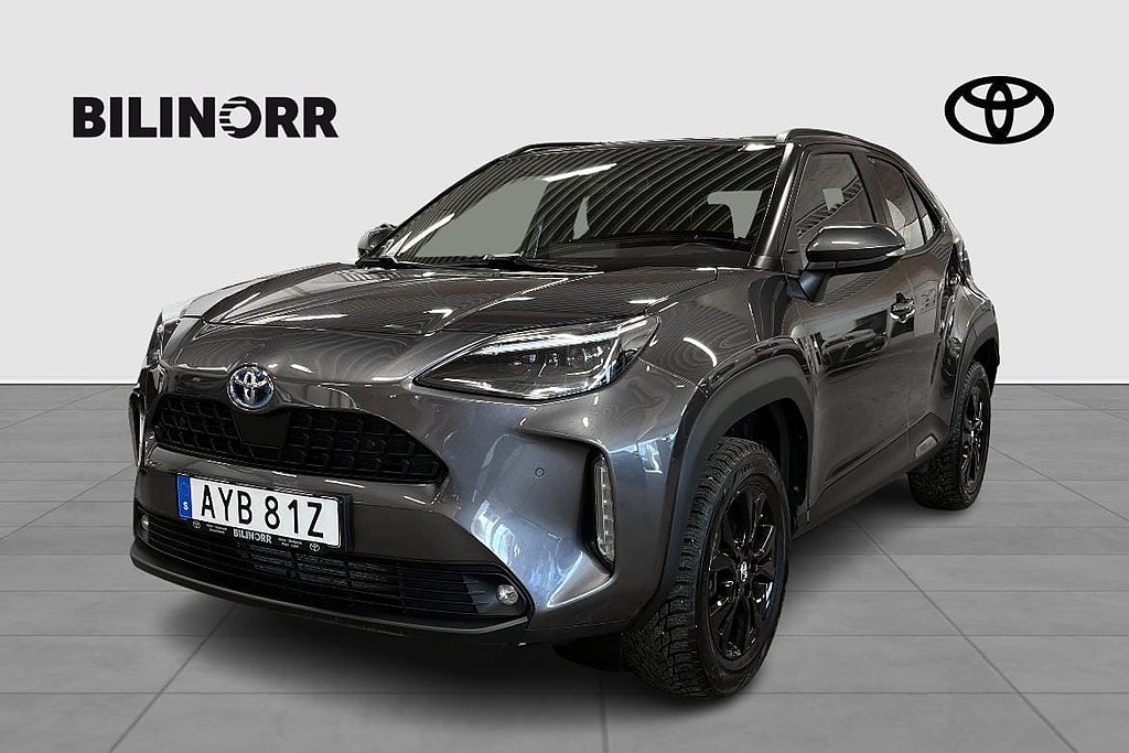 Toyota Yaris Cross Hybrid AWD-i 1,5 Active Plus | Vinterhjul | Dragkrok | Mot