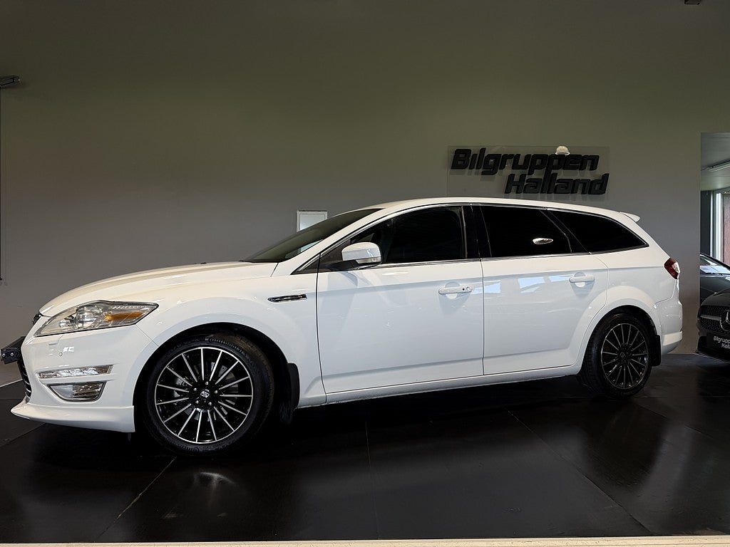 Ford Mondeo 2.0 TDCi Business X Blis Carplay B-Kam Skinn Värm Drag