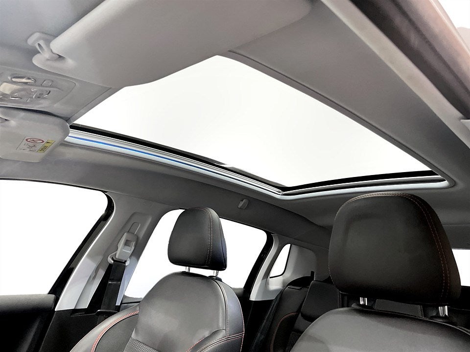 Bild på Peugeot 2008 GT 1.2 PT 110hk Aut - PANO, P-SENSORER BAK