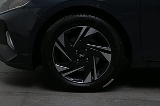 Halvkombi Hyundai i20 7 av 25