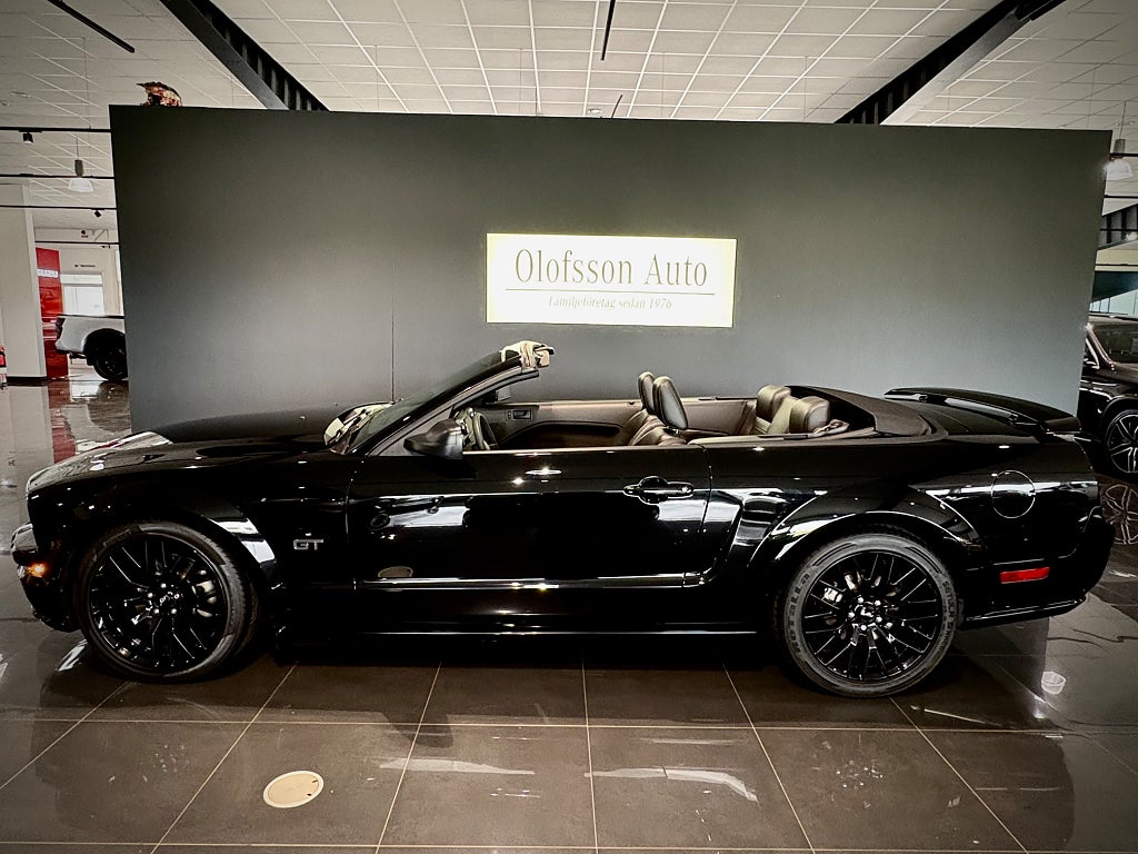 Ford Mustang GT V8 Convertible OBS! 2800mil - bild 2