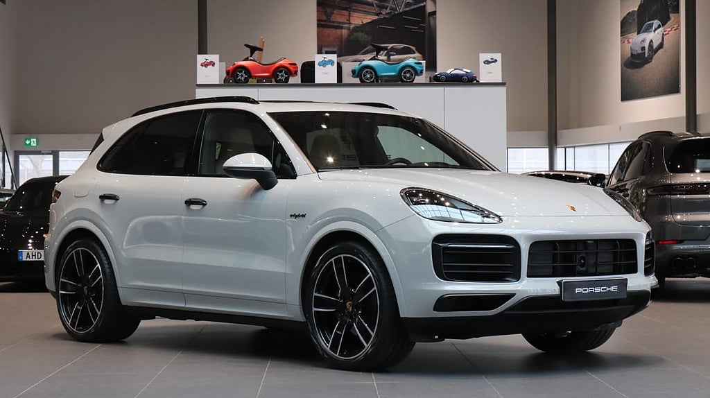 Porsche Cayenne E-Hybrid Sportavgas / Dragkrok / Head-up display