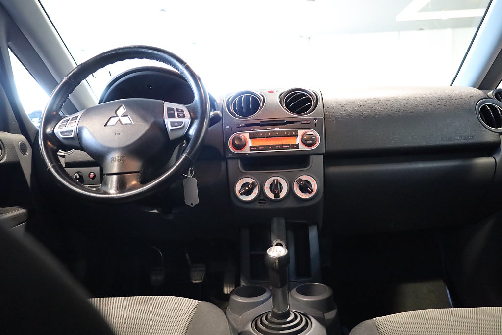 Mitsubishi Colt 5-dörrar 1.3 95HK MIVEC ClearTec PDC M-Värme 2011
