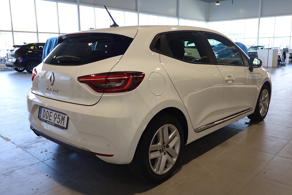 Renault Clio 1.0 TCe Zen 100HK CarPlay M-Värme PDC 2020