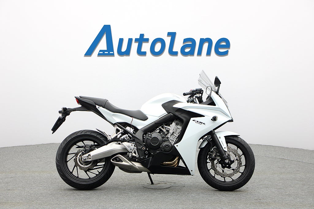 Honda CBR650F *ABS Nyservad Nya Däck Endast 900 mil!