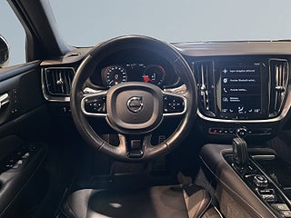 Volvo V60 Recharge T6 AWD R-Design Drag Pvärm Skinn Kamera SoV – bild 9