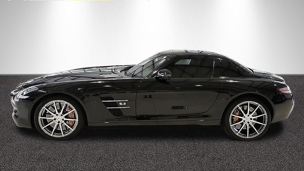 Mercedes-Benz SLS AMG är enligt försäljaren i mycket fint skick. 