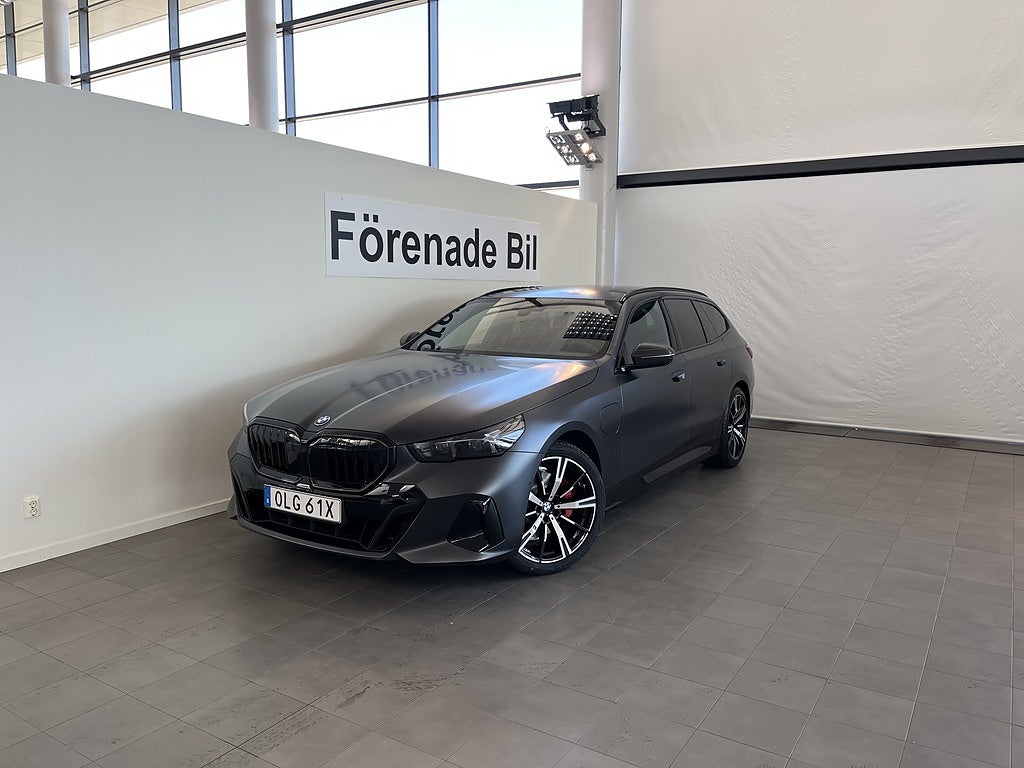 BMW 530e xDrive Touring M Sport Pro H/K Dragkrok Comfort Access