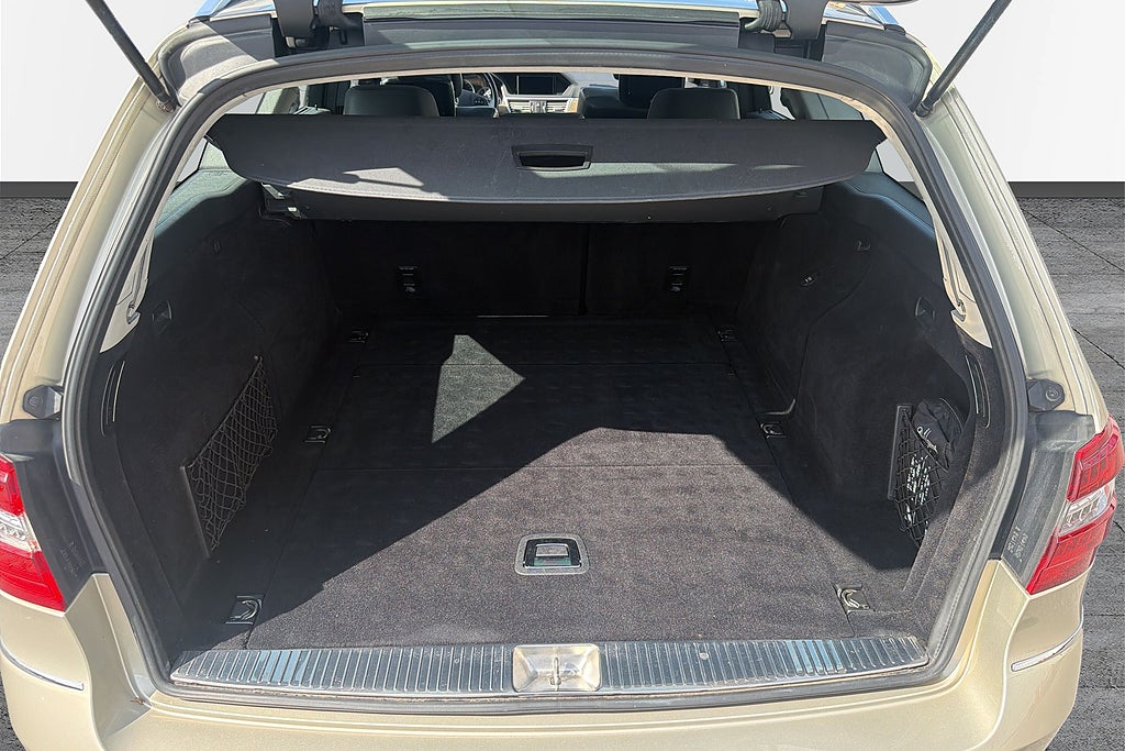 Mercedes-Benz E 2011