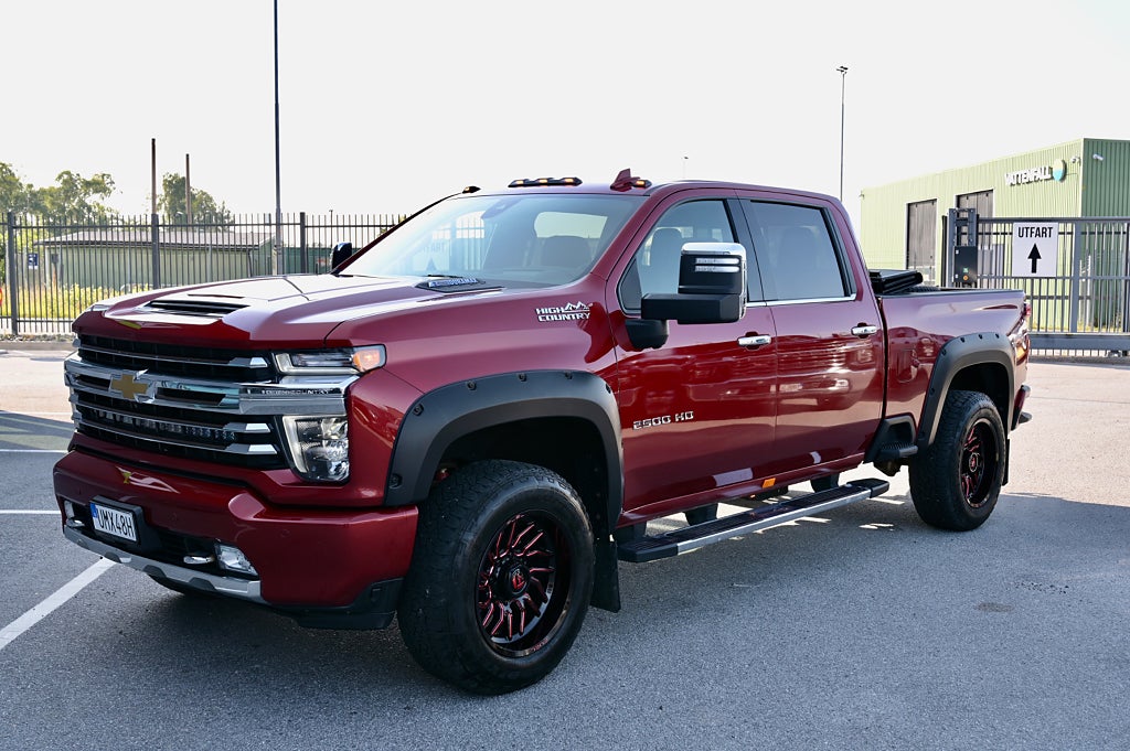 Chevrolet Silverado 2500 HD Crew Cab 6.6 V8 Duramax 4WD MOMS Dieselvärmare