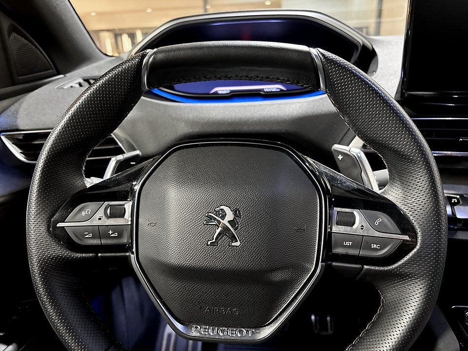 Bild på Peugeot 3008 GT 1.2 PT 130hk AUt - B-KAMERA, EL-BAKLUCKA