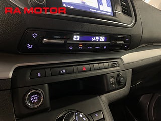 Transportbil - Skåp Opel Vivaro 19 av 21