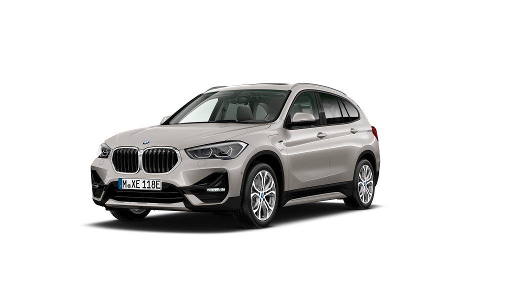 BMW X1 xDrive25e Sport line/ Panorama/ Head-up/ Navigation 