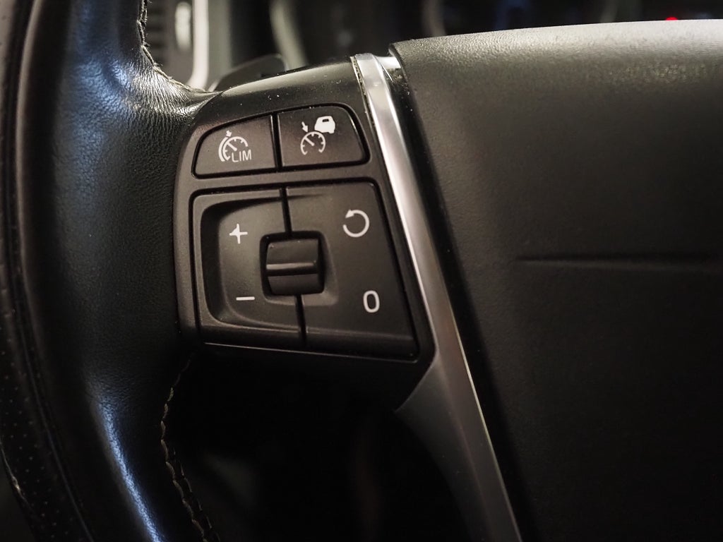 Volvo S60 D4 190hk R-Design BE Pro Taklucka|Kamera|H/K|Drag 2016