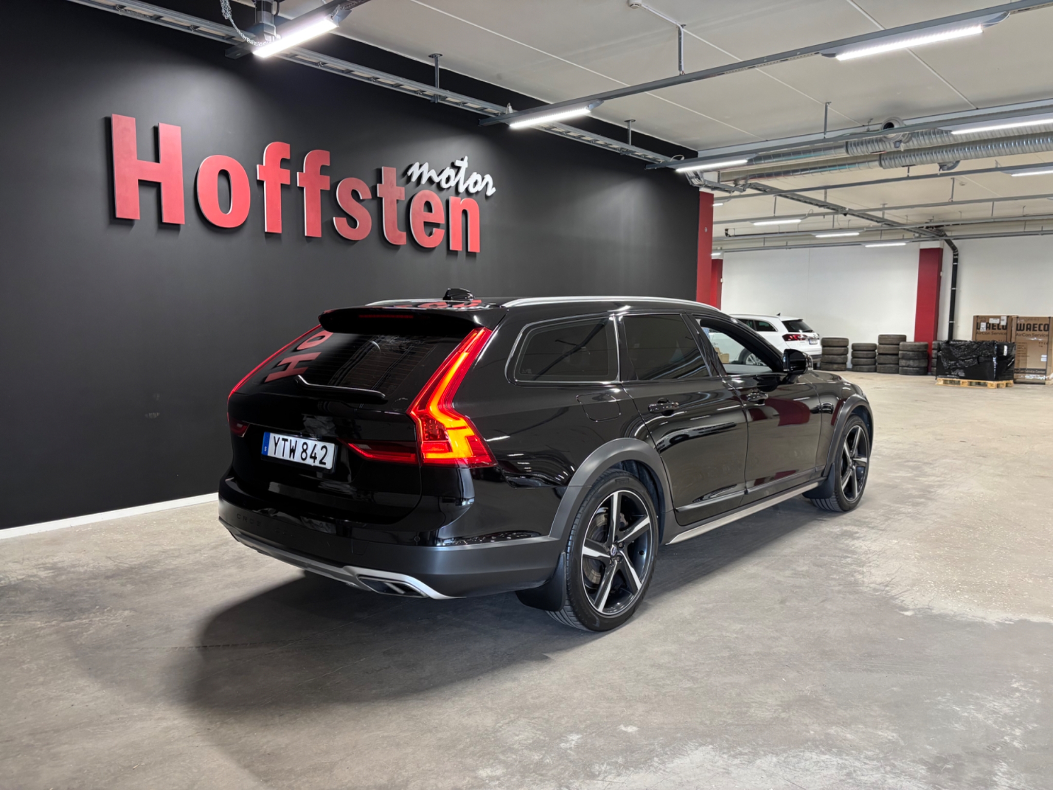 Volvo V90 Cross Country 2019, kuva 3/39