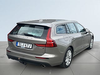 Volvo V60 D4 AWD Aut Momentum Adv – bild 6