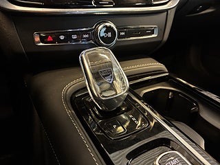 Volvo S90 T8  AWD Inscription BW/HuD/SoV-Däck/360/Drag/Massage – bild 24