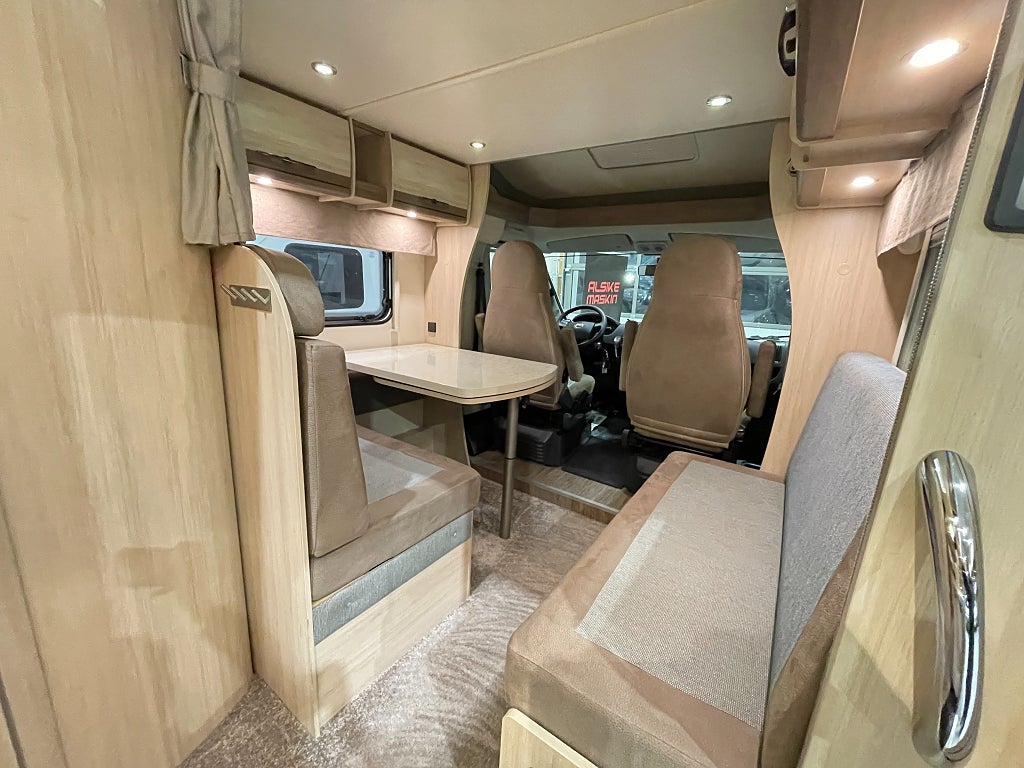 Hobby Siesta T70 HGE / AC bodel / Solcell / Taksäng / Automat - Hobby