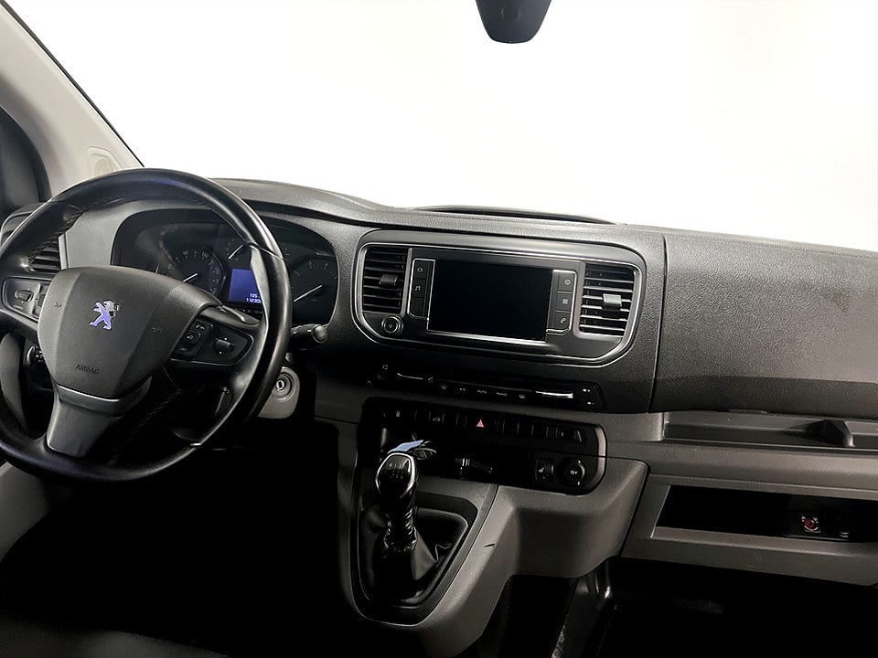 Bild på Peugeot Expert PRO+ 2.0 BHDi 145hk L2 DRAGKROK