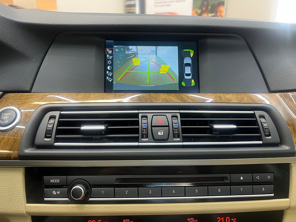 BMW 550I V8 4.4 408ch - BVA - CUIR - ACC - CAMÉRA DE RECUL - HI-FI PRO