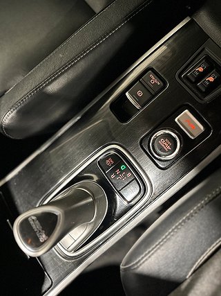 Mitsubishi Outlander PHEV Business 360° Pvärm Drag Skinn SoV