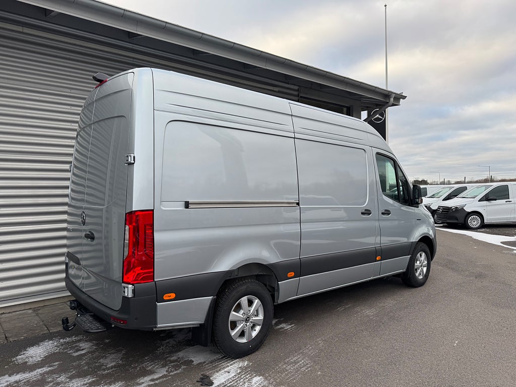 Mercedes-Benz Sprinter eSprinter 320 Skåp A2 SELECT 81 kWh - bild 14