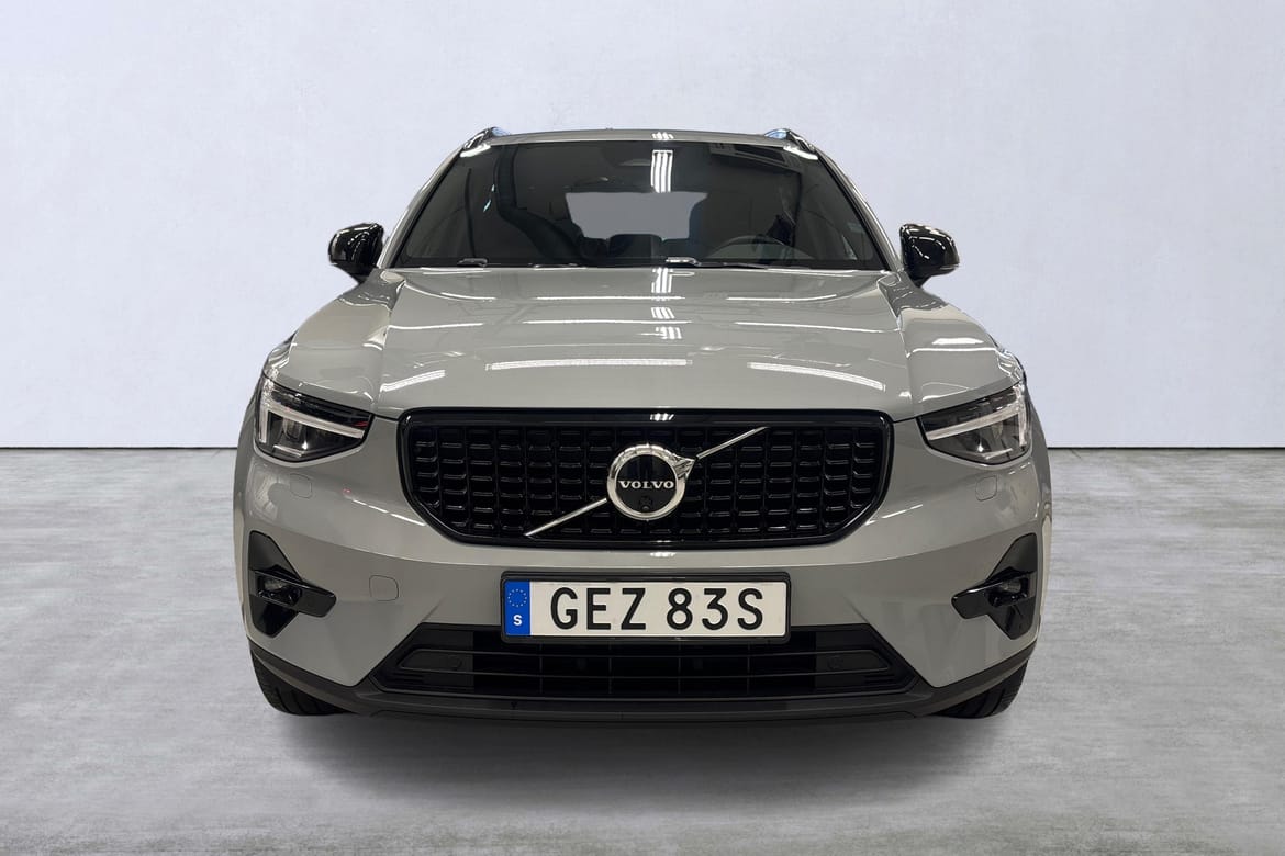 Volvo XC40 B3 FWD Bensin Plus Dark 2025, bild 7/10