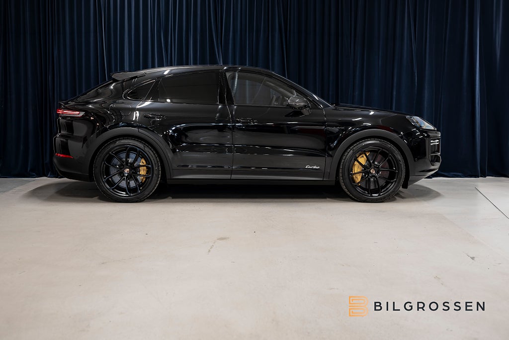 Porsche Cayenne Turbo E hybrid GT Paket Burmester PCCB Moms Leasbar