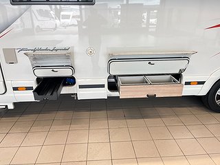 Husbil-integrerad Kabe IMPERIAL TM 910 GB 8 av 38