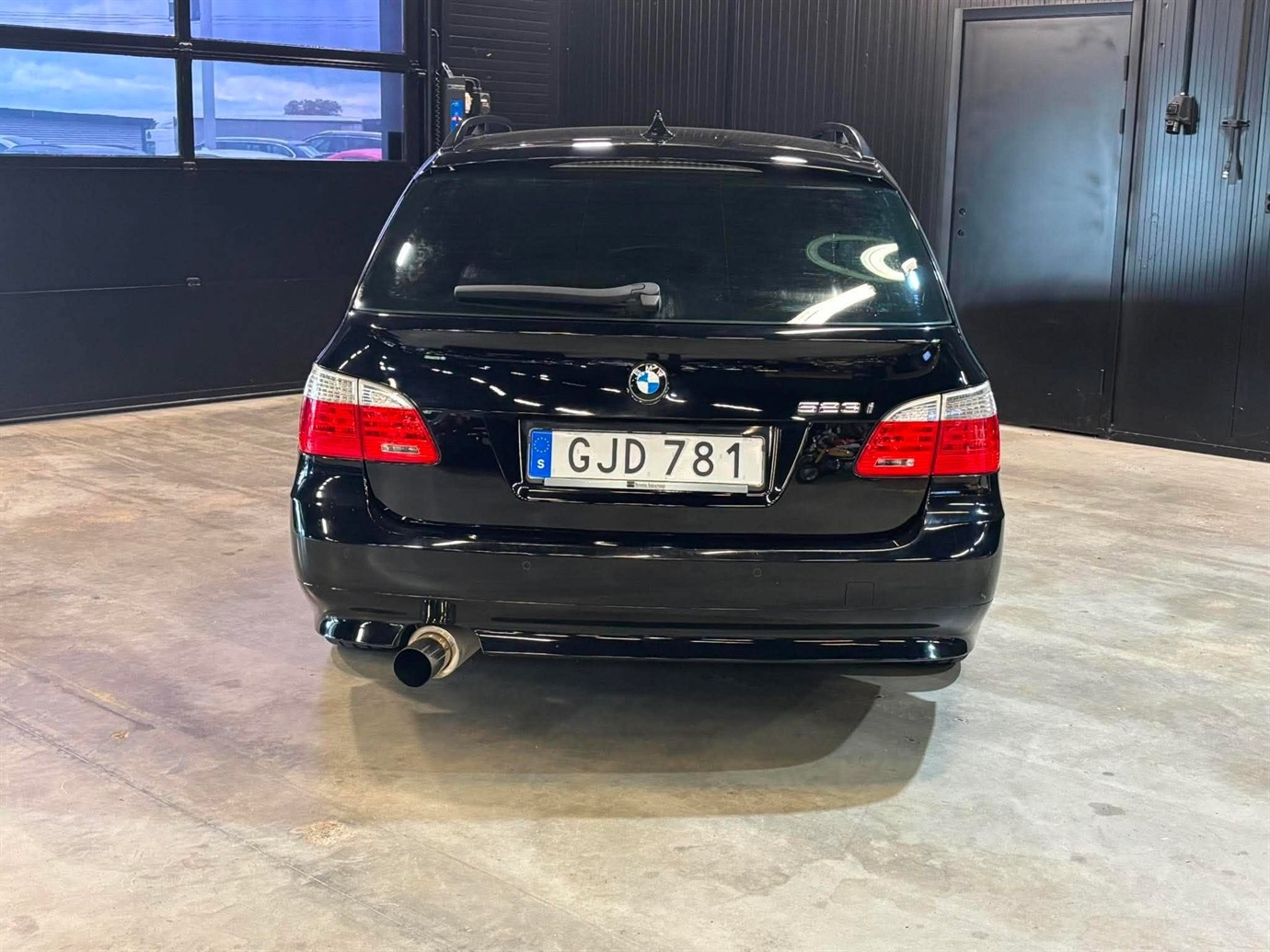 BMW 523 i Touring (190hk) Aut / SoV 2008, kuva 3/39