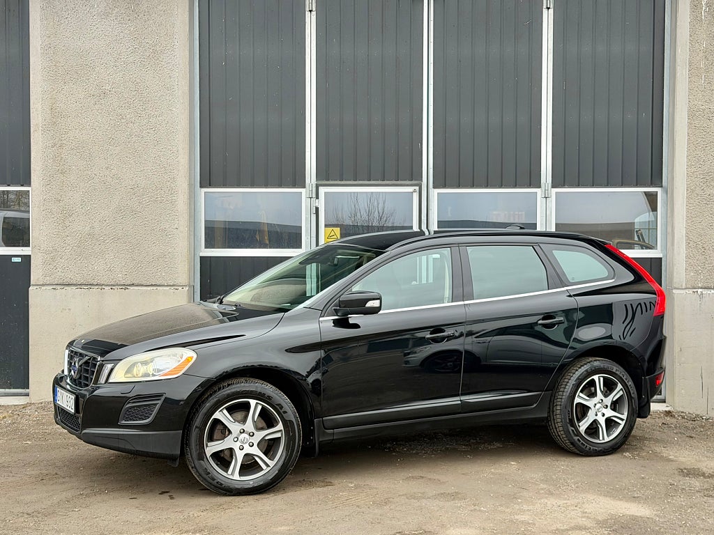 Volvo XC60 D3 Momentum D-värmare Drag Bluetooth Automat 