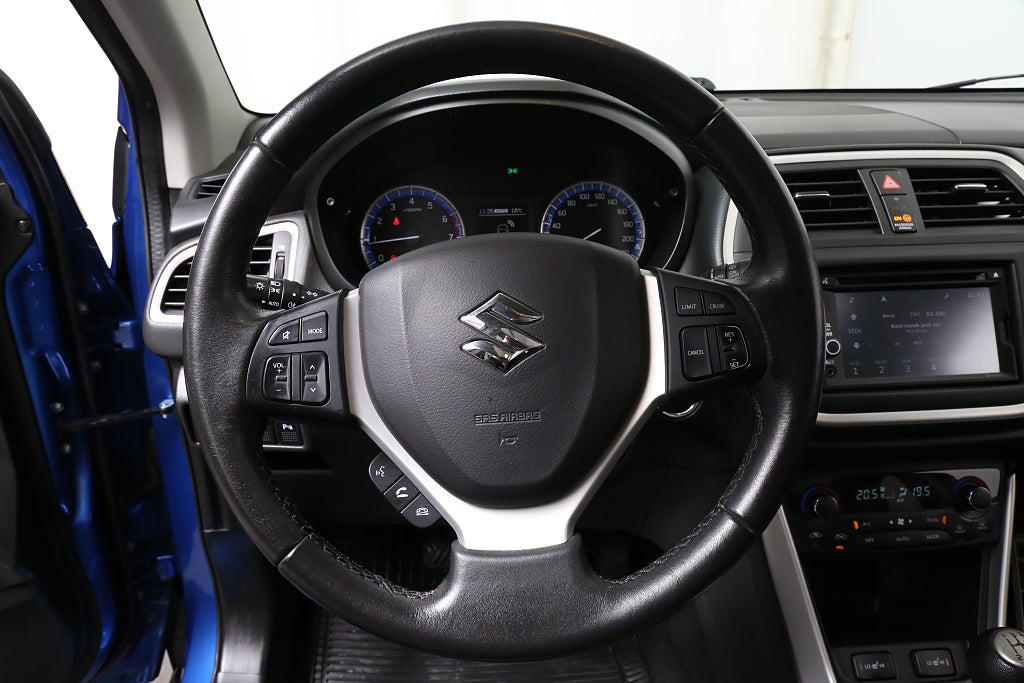 Suzuki S-Cross SX4 1,6 VVT AllGrip Exclusive 120hk Pano Motorv Drag 2014