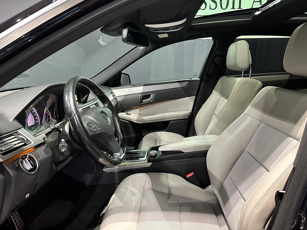 Mercedes-Benz E 220 d AMG Glastak Navi Sedan - bild 8