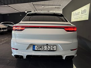 SUV Porsche Cayenne 11 av 14