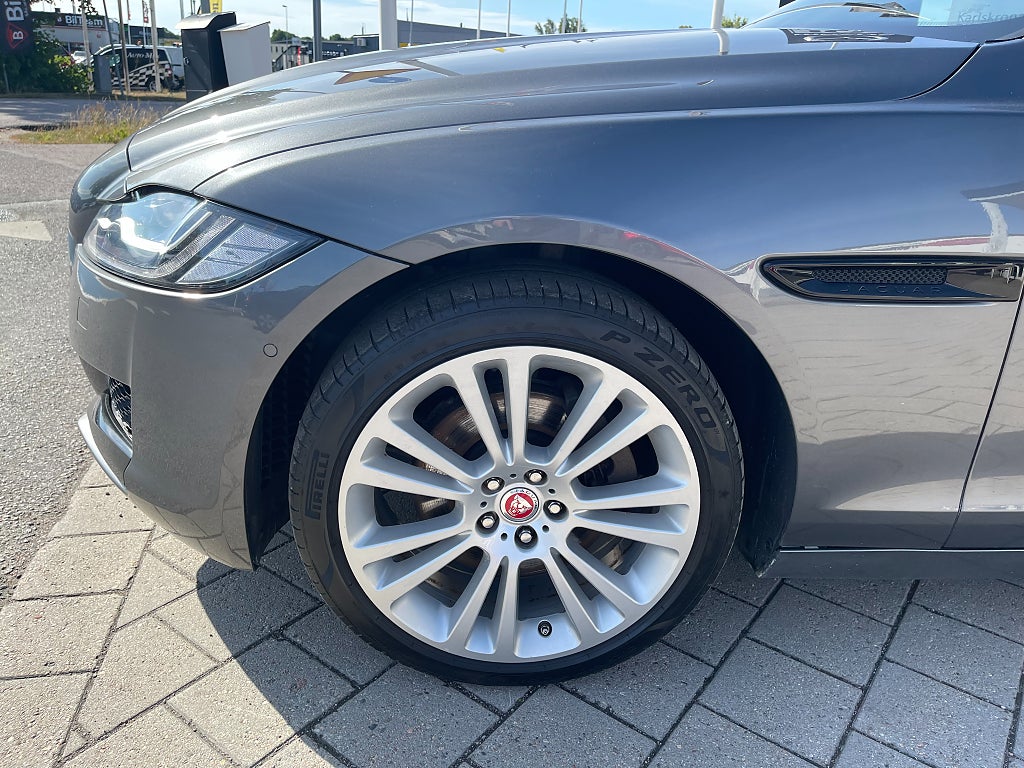 Jaguar XF 25d Sportbrake AWD 240 hk