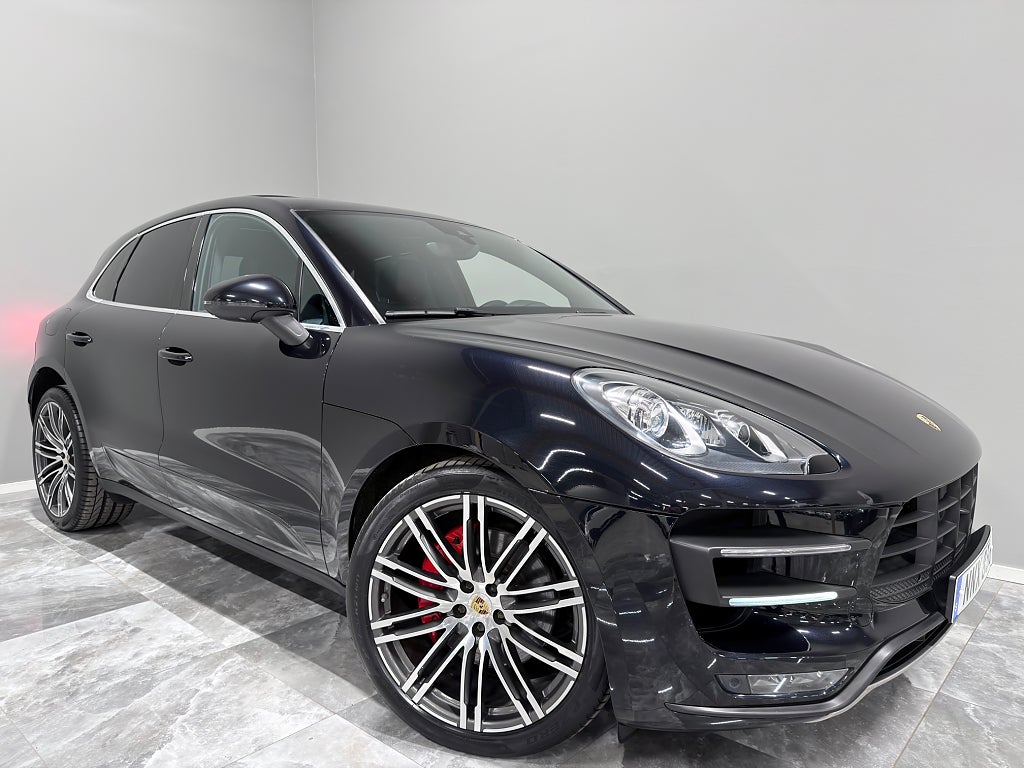 Porsche Macan Turbo PDK/Panorama/GPS/Kamera/Skinn/Burmester/400HK