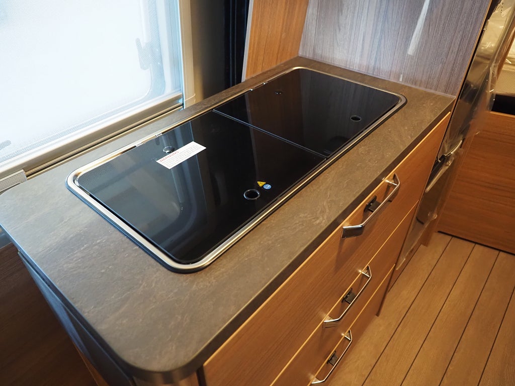 Weinsberg CaraBus 600 MQH Edition Fire