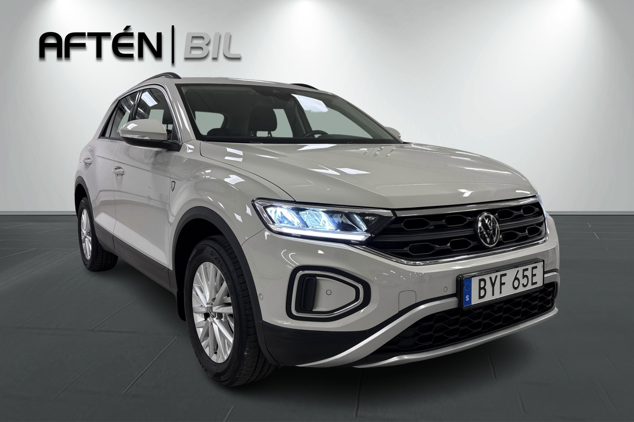 Volkswagen T-Roc 1.0 TSI 2023, bild 4/10