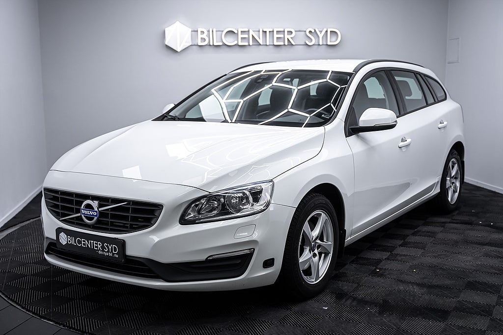 Volvo V60 V60|D2 Manuell|Farthållare|Handsfree|Rattvärmare|120hk