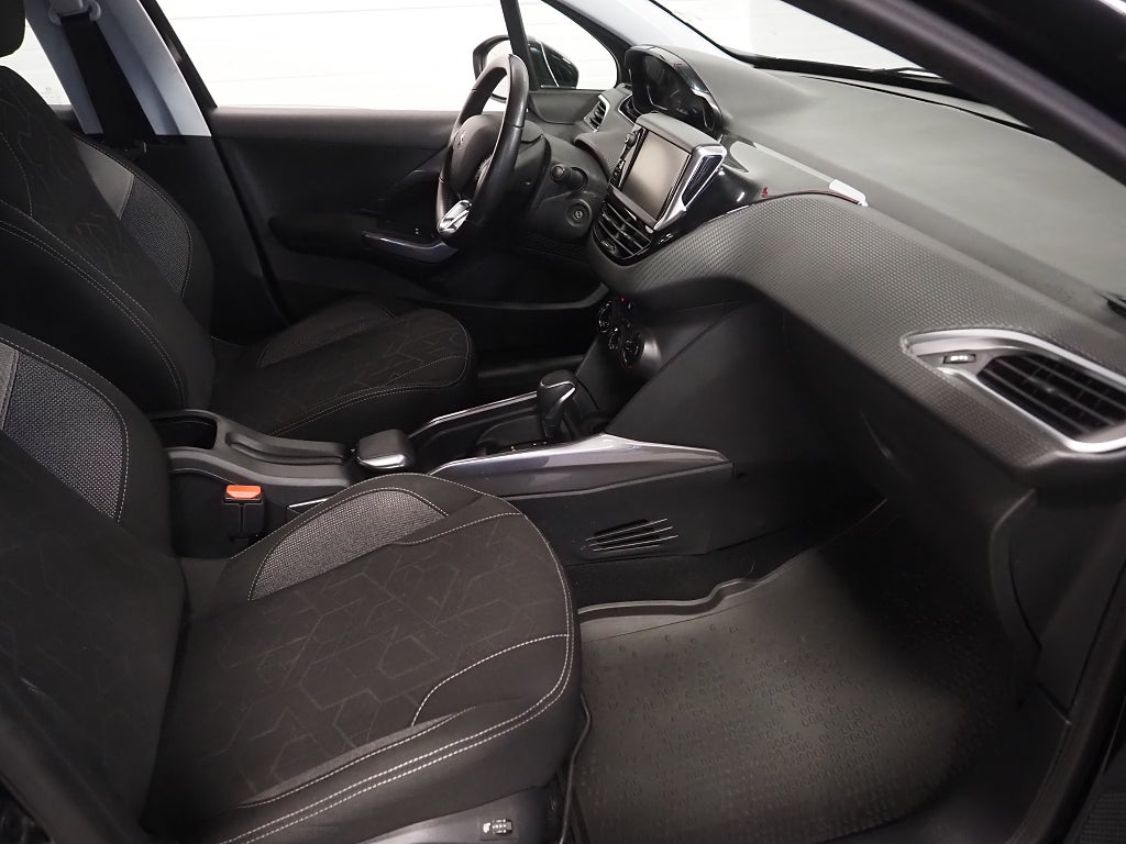 Peugeot 2008 1.2 PureTech 110hk EAT Automat