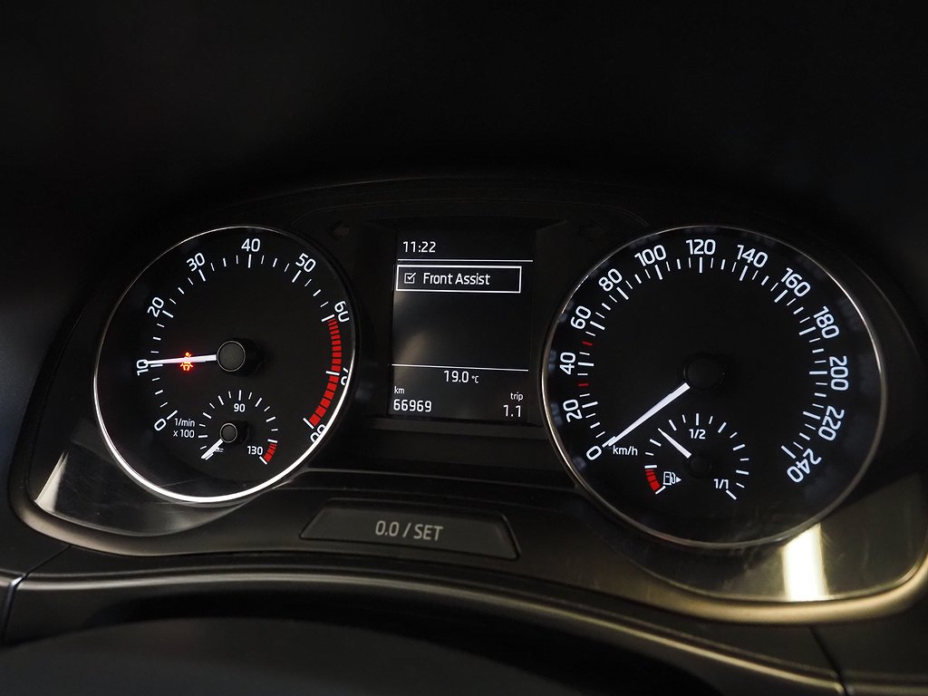 Skoda Fabia Kombi 1.0 TSI 95hk Style Dragkrok Motorvärmare 2018