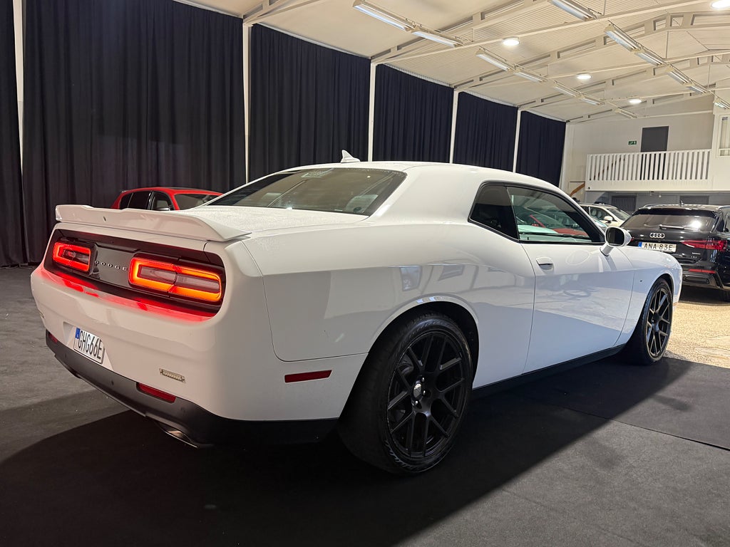 Dodge Challenger bild 4