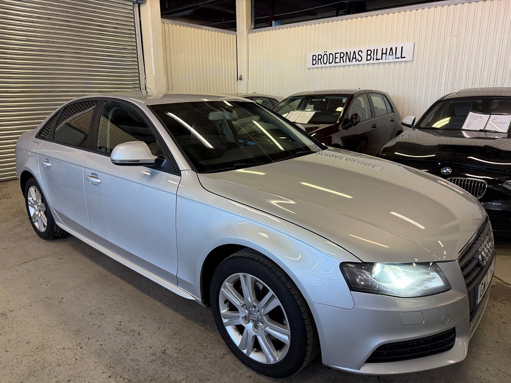Audi A4 Sedan 2.0 TDI DPF Multitronic/ Nykamrem/ Dragkrok