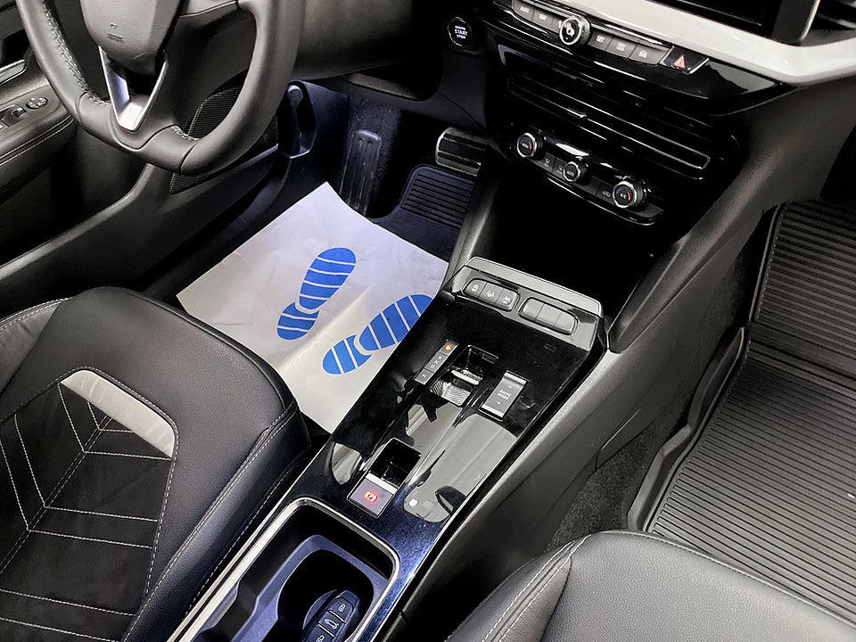 Bild på Opel Mokka Ultimate 1.2 Turbo 130hk Aut B-KAMERA CARPLAY