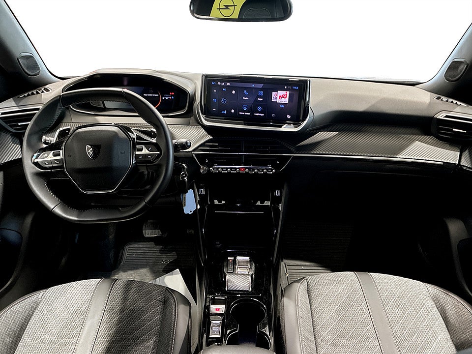 Bild på Peugeot 2008 Allure 1.2 PT 130hk Aut P-SENSORER CARPLAY