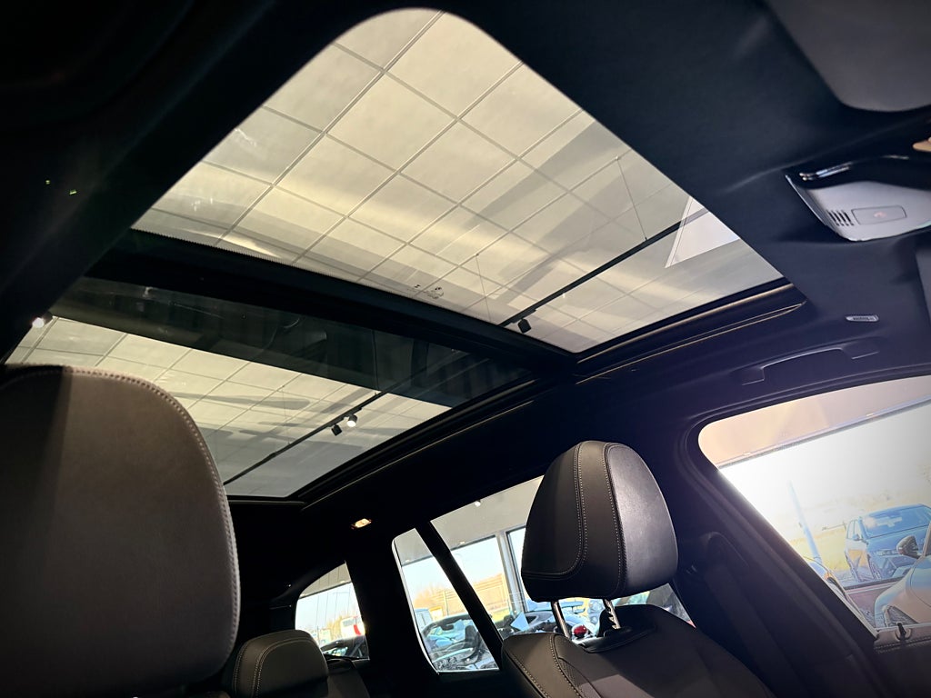 BMW iX3 M Sport Glastak Cockpit Läder Drag - bild 22